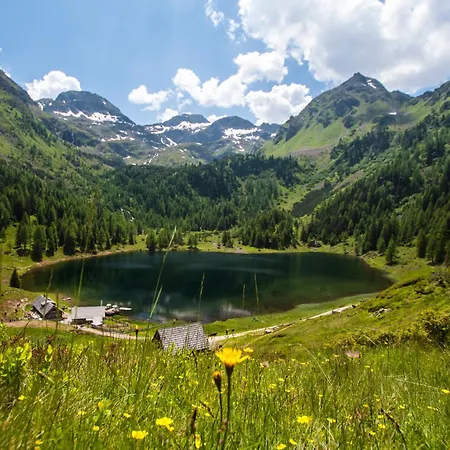 Wellness-pension Jagahütt'n Bed and breakfast 4*
