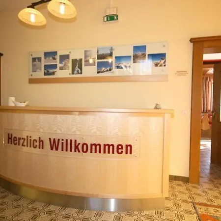 Wellness-pension Jagahuett'n فندق مبيت وإفطار