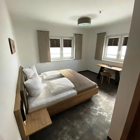 Wellness-pension Jagahuett'n فندق مبيت وإفطار