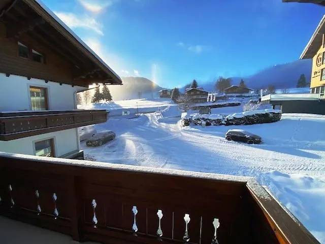 Wellness-pension Jagahuett'n Couette-café 4*